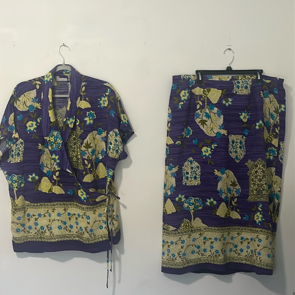 Wraparound top with matching skirt.  Multicolor, purple, turquoise, yellow beige